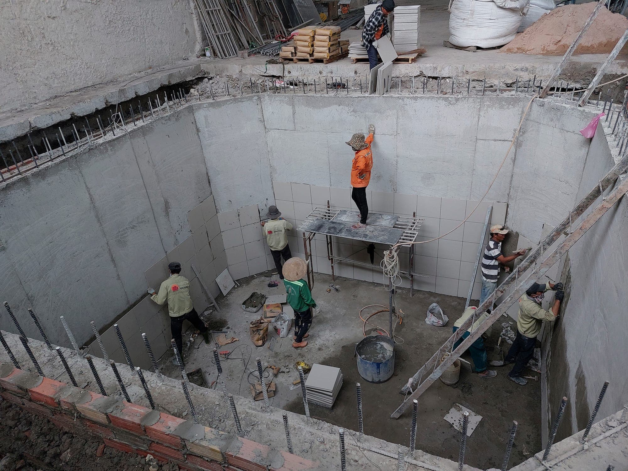 Bể Khuấy Bùn Công Nghiệp 80 Tấn – Taicera 9