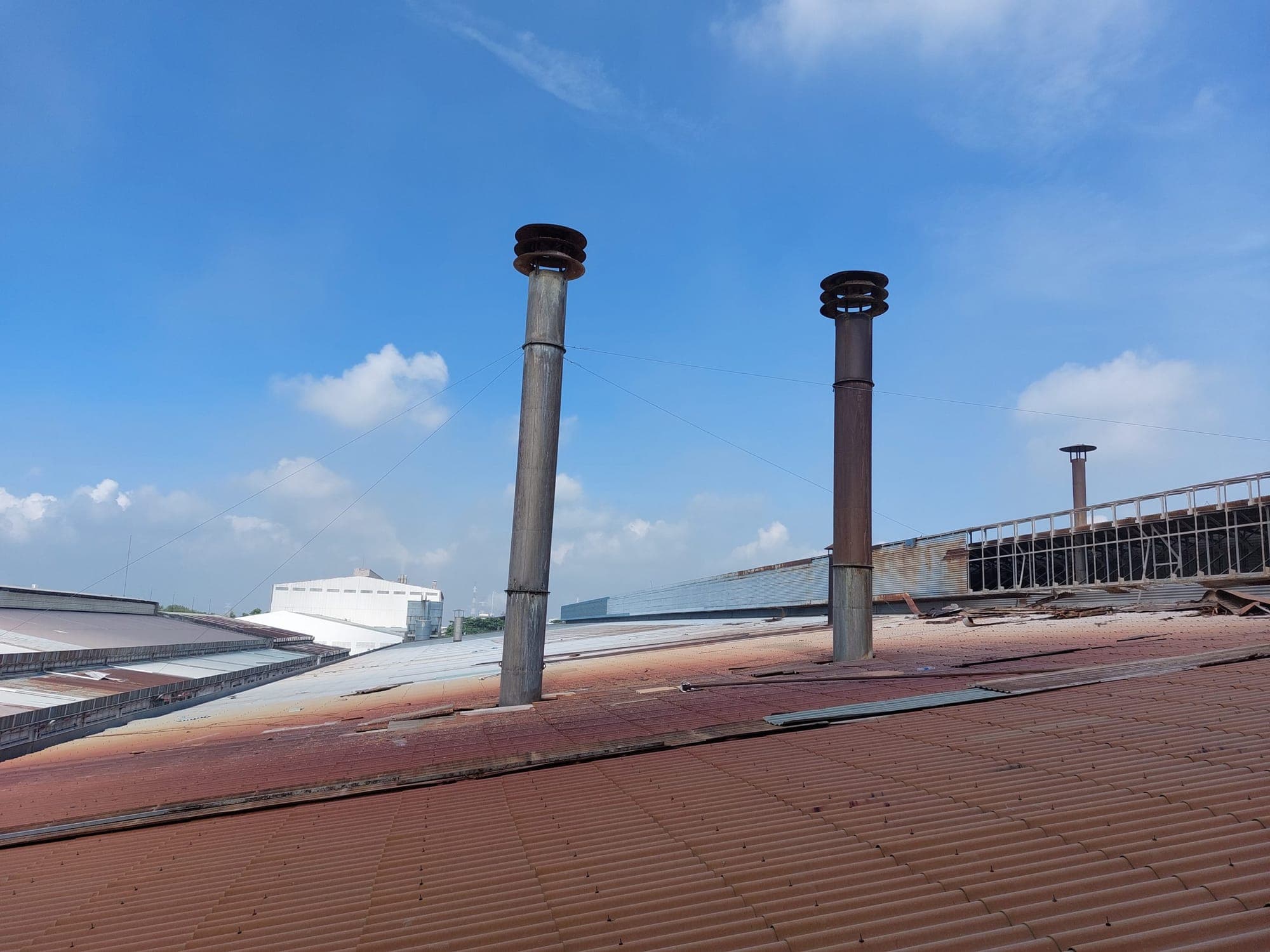 Sửa Chữa Mái và Ống Thoát Nhiệt – Taicera 3