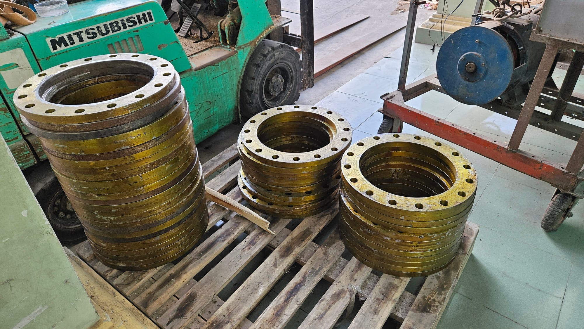 Đường Ống Cấp & Thoát Nước – Dây Chuyền Máy Mài Cạnh Taicera 6