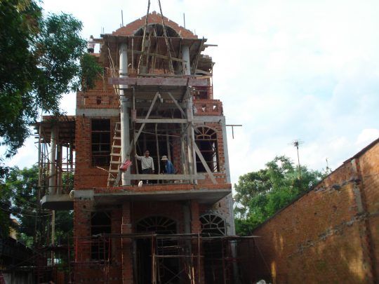 Biệt Thự Gia Đình Anh Sỹ – Hắc Dịch 2
