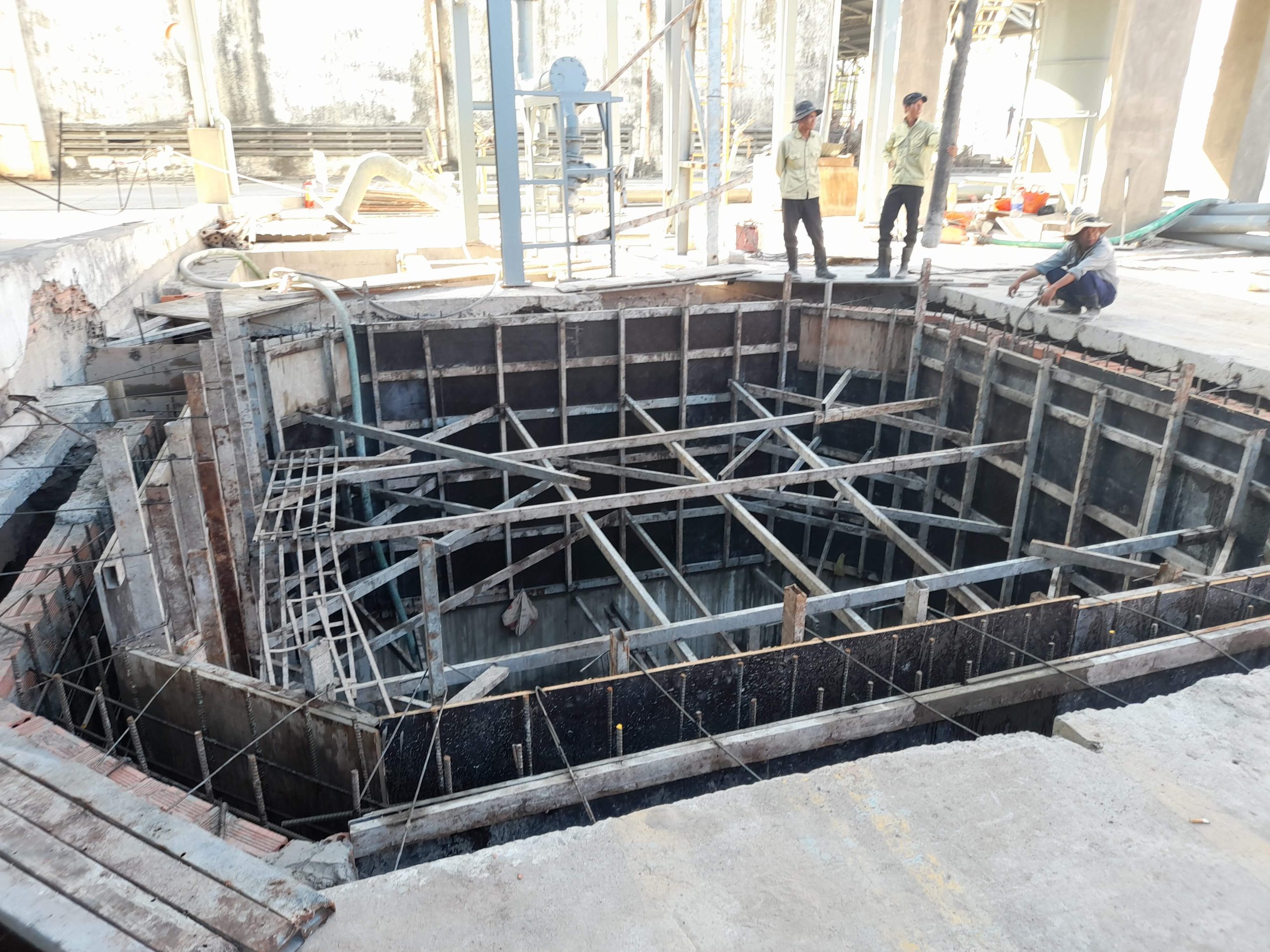 Bể Khuấy Bùn Công Nghiệp 80 Tấn – Taicera 6
