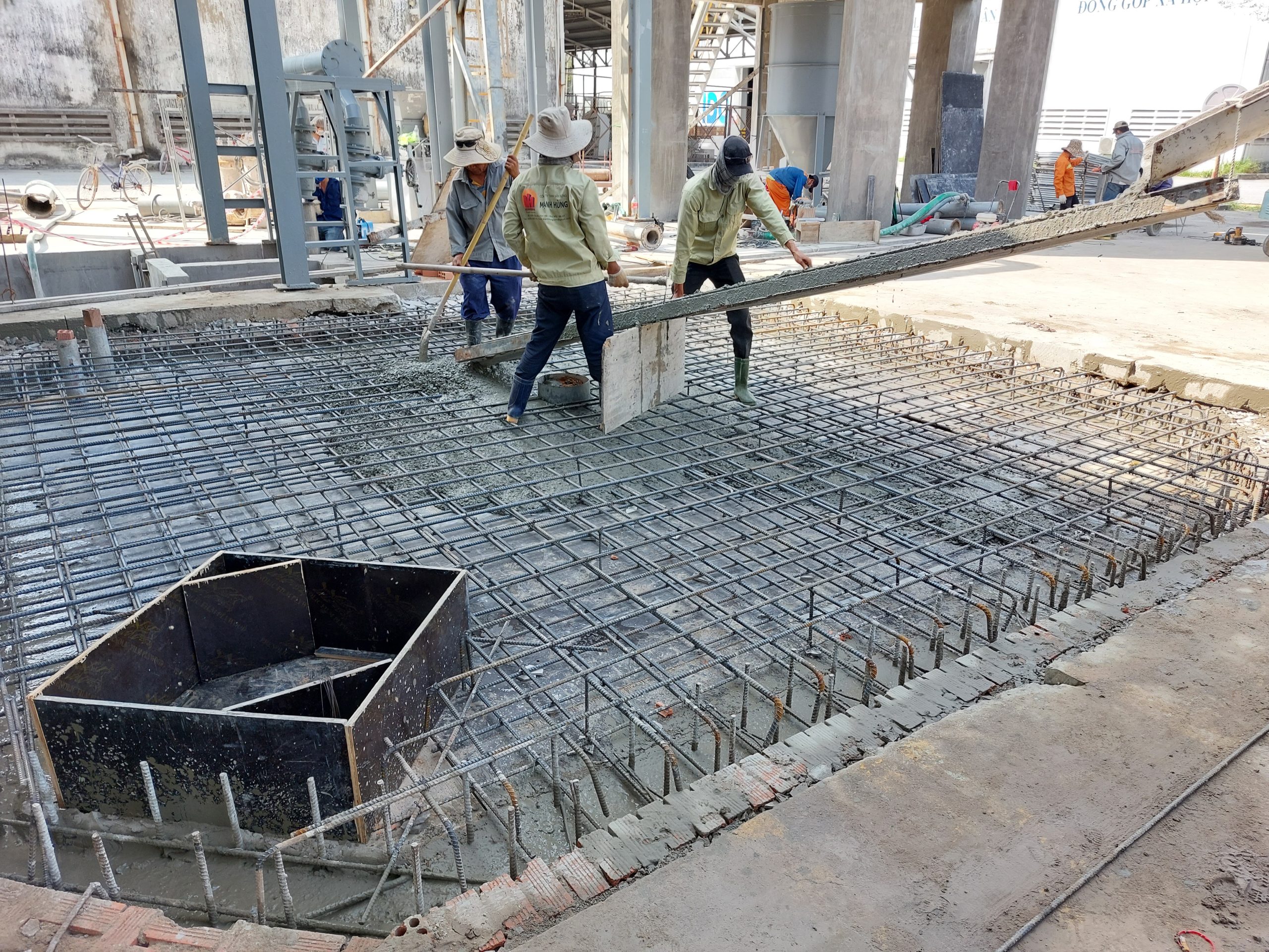 Bể Khuấy Bùn Công Nghiệp 80 Tấn – Taicera 8