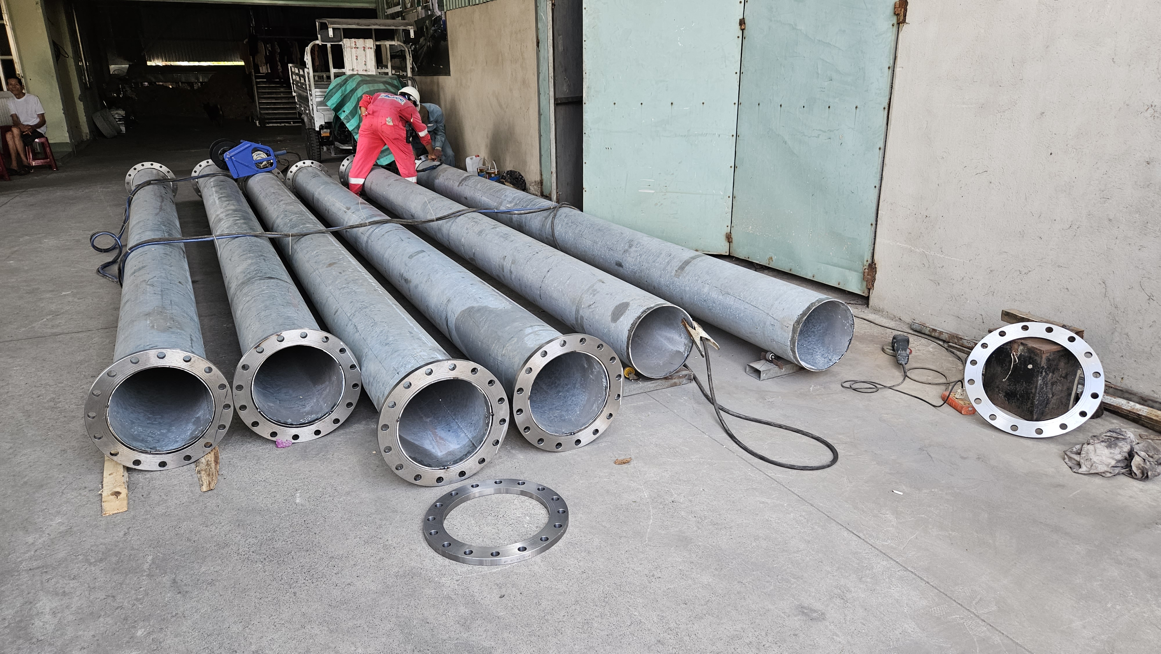 Đường Ống Cấp & Thoát Nước – Dây Chuyền Máy Mài Cạnh Taicera 3