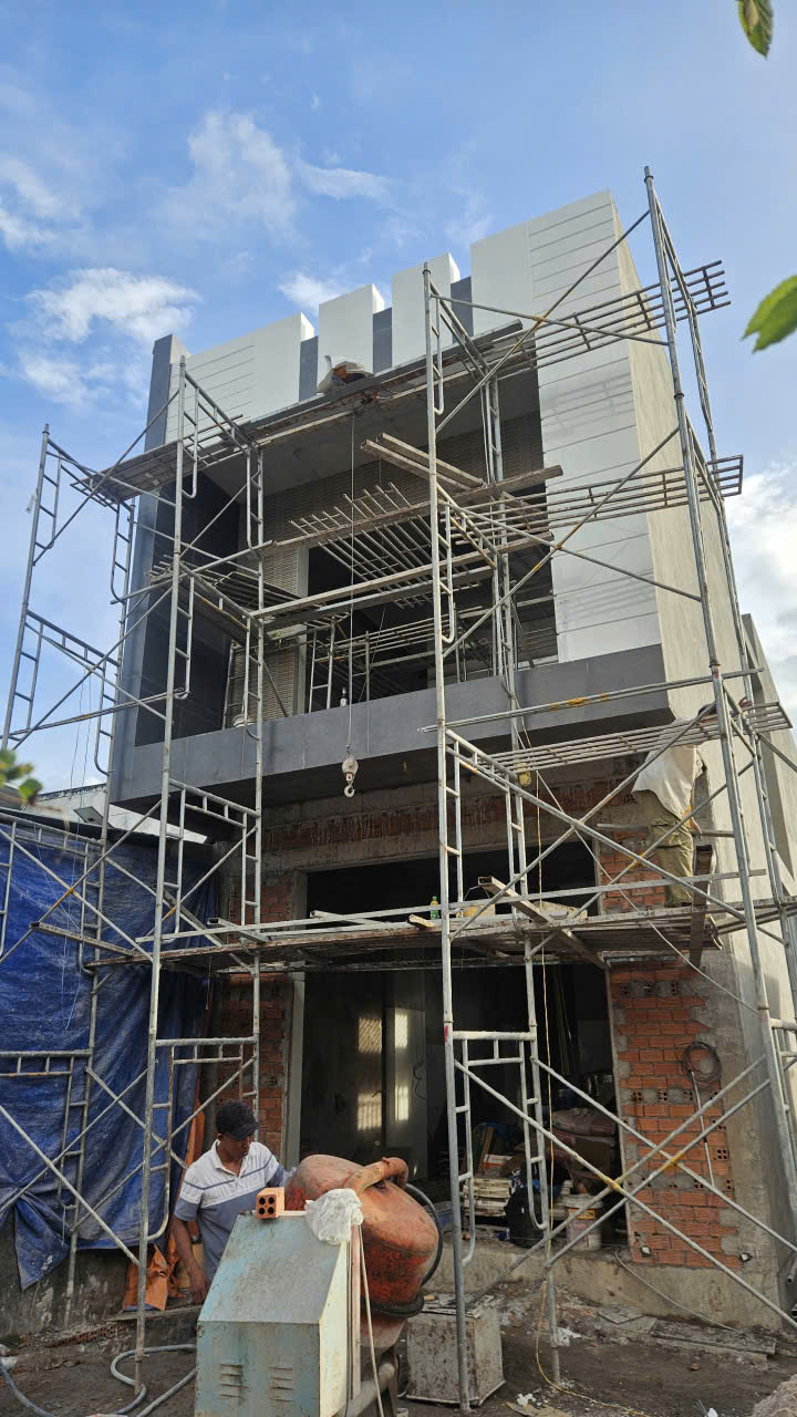 Nhà Phố Gia Đình Chú Hoàng – Mỹ Xuân 9